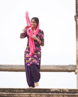 Sai Tamhankar feet photo 15