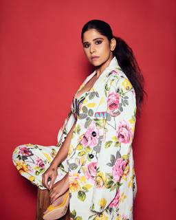 Sai Tamhankar feet photo 14