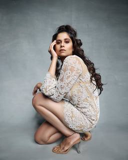 Sai Tamhankar feet photo 11