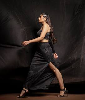 Sai Tamhankar feet photo 19