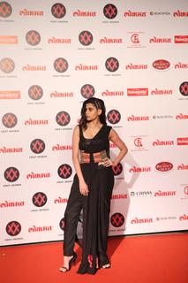 Sai Tamhankar feet photo 16