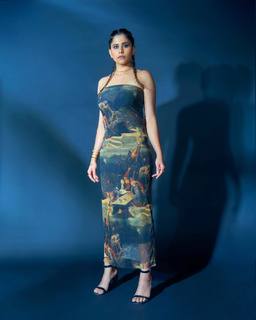 Sai Tamhankar feet photo 4