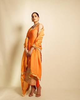 Sai Tamhankar feet photo 12