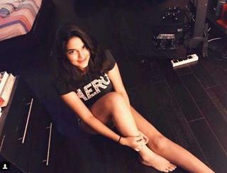 Saiee Manjrekar feet photo 2