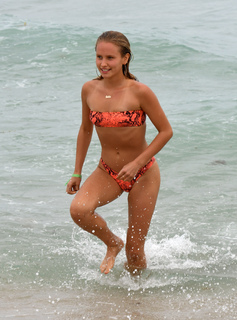 Sailor Brinkley-Cook feet photo 3