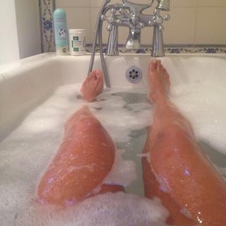 Saira Khan feet photo 12