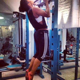 Saira Khan feet photo 11