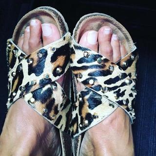 Saira Khan feet photo 8