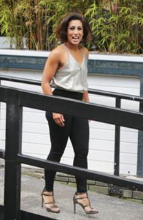 Saira Khan feet photo 5