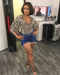 Saira Khan feet photo 15