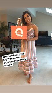 Saira Khan feet photo 8