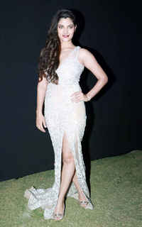 Saiyami Kher feet photo 12