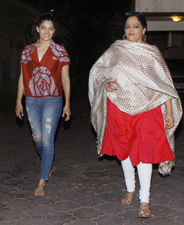 Saiyami Kher feet photo 2