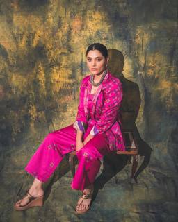 Saiyami Kher feet photo 7