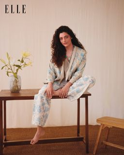 Saiyami Kher feet photo 1