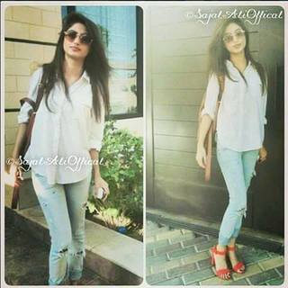 Sajal Ali feet photo thumbnail
