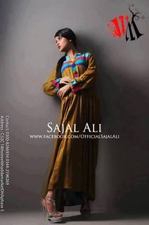 Sajal Ali feet photo thumbnail