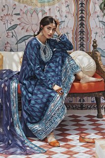 Sajal Ali feet photo thumbnail