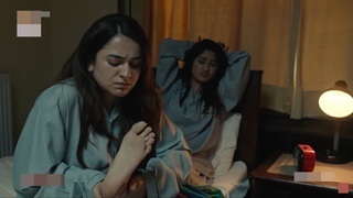 Sajal Ali feet photo thumbnail