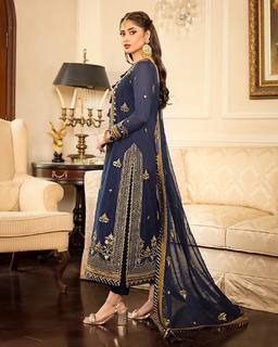 Sajal Ali feet photo thumbnail