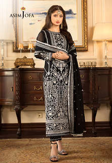 Sajal Ali feet photo thumbnail