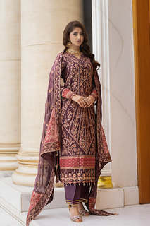 Sajal Ali feet photo thumbnail