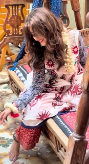 Sajal Ali feet photo thumbnail