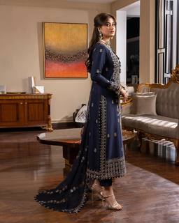 Sajal Ali feet photo thumbnail