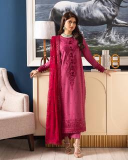 Sajal Ali feet photo thumbnail