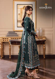 Sajal Ali feet photo thumbnail