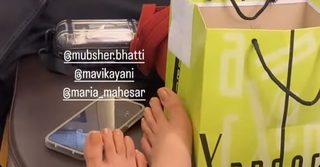Sajal Ali feet photo thumbnail