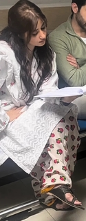 Sajal Ali feet photo thumbnail
