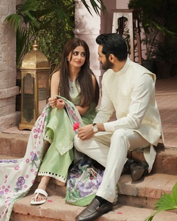 Sajal Ali feet photo thumbnail