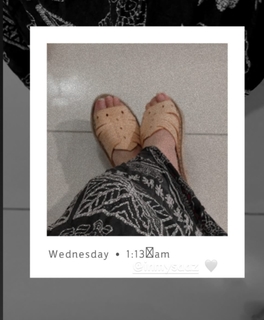 Sajal Ali feet photo thumbnail