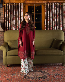 Sajal Ali feet photo thumbnail