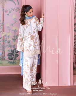 Sajal Ali feet photo thumbnail