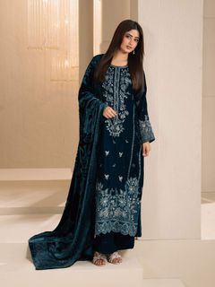 Sajal Ali feet photo thumbnail