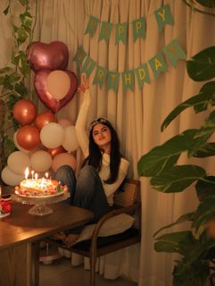 Sajal Ali feet photo 18