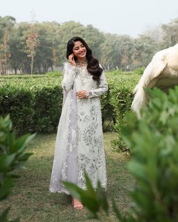 Sajal Ali feet photo 17