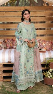 Sajal Ali feet photo 14