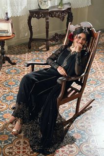 Sajal Ali feet photo 6