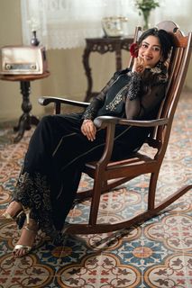 Sajal Ali feet photo 4