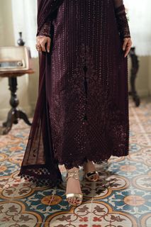 Sajal Ali feet photo 2