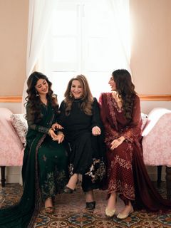 Sajal Ali feet photo 3