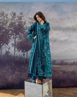 Sajal Ali feet photo 19