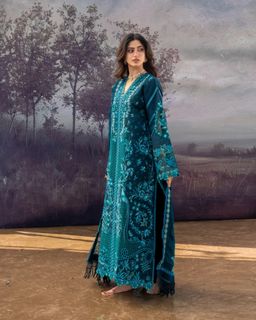 Sajal Ali feet photo 17
