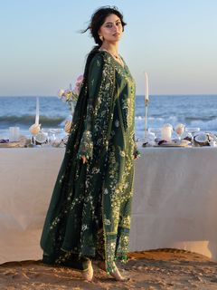 Sajal Ali feet photo 7