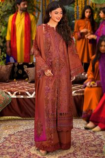 Sajal Ali feet photo 17