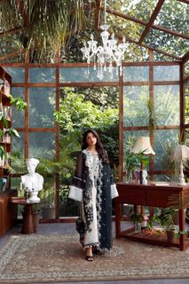 Sajal Ali feet photo 8