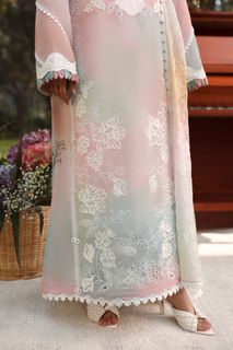 Sajal Ali feet photo 4